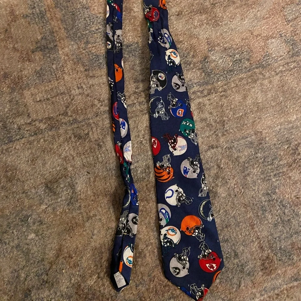 Vintage NFL Football Team Helmets logo Necktie Mens Novelty Neck Tie USA Made
